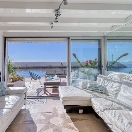 Coralya - Welkeys Apartamento *