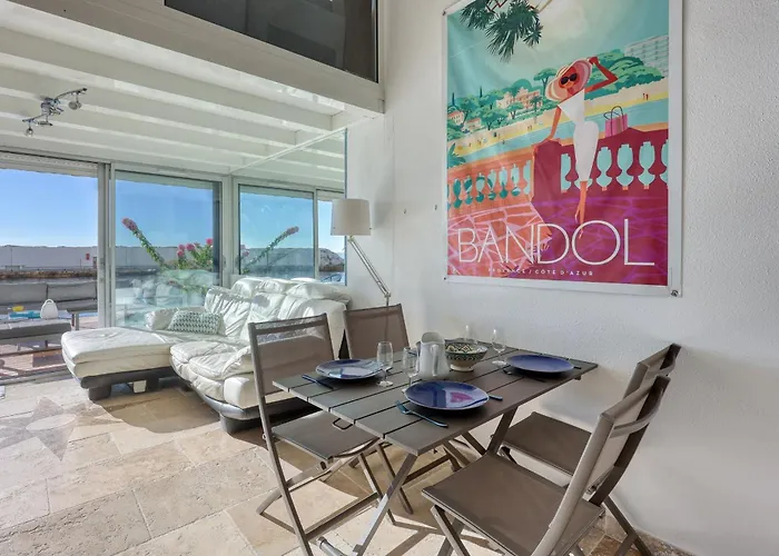 Coralya - Welkeys * Bandol